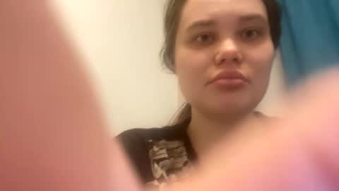 babymeow17 online show from April 25, 2026, 2:36 am