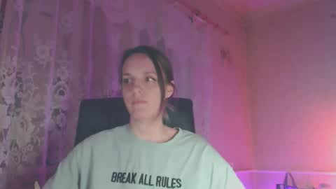 Sonya online show from April 17, 2026, 5:16 pm