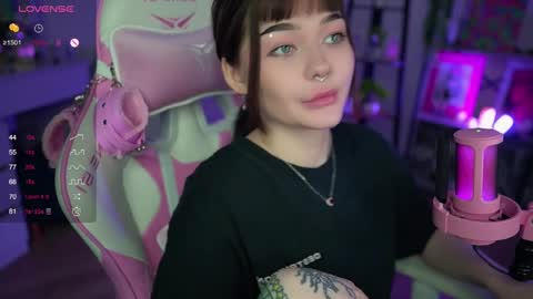 Nika online show from February 3, 2025, 2:03 am