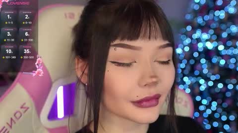 Nika online show from January 9, 2026, 7:04 pm