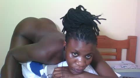 PRISCILLAH online show from November 17, 2025, 8:25 pm