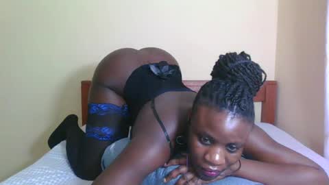 Snapshot of babyrozillah chatting on July 7, 2026, 7:18 pm PRISCILLAH online show from July 7, 2026, 7:18 pm