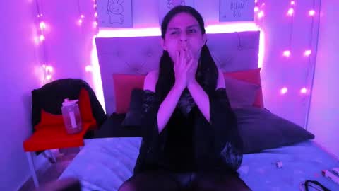 Snapshot of babyy_vi chatting on March 8, 2025, 2:51 pm babyy_vi online show from March 8, 2025, 2:51 pm