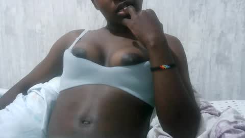 Snapshot of babyzuri chatting on July 17, 2026, 7:08 pm Zuri online show from July 17, 2026, 7:08 pm