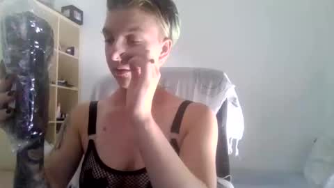 Honey online show from September 22, 2025, 11:01 am