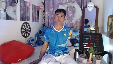 Snapshot of bad_boy_in_bed chatting on October 3, 2025, 6:32 am jay online show from October 3, 2025, 6:32 am