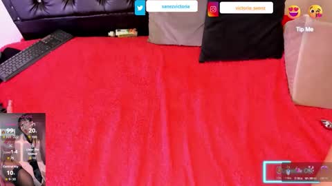 Victoria online show from November 23, 2025, 3:28 am