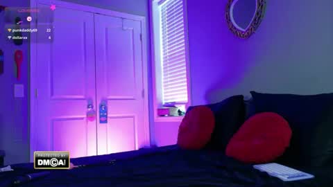 Alice online show from October 14, 2025, 6:20 pm