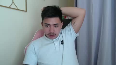 Snapshot of badboy_hanns chatting on October 17, 2025, 5:32 am HANNS online show from October 17, 2025, 5:32 am