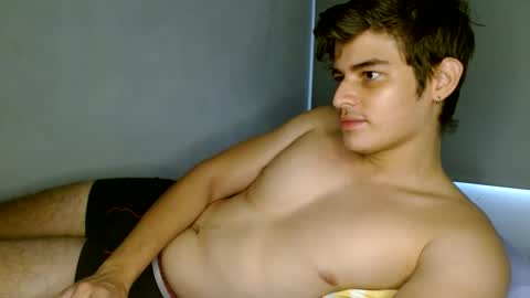 badbunny_69_ online show from January 18, 2025, 7:04 pm