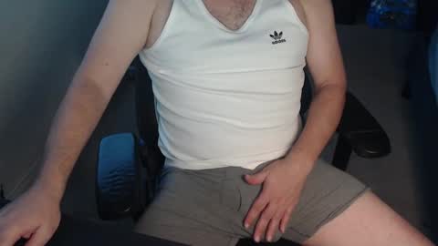 baddaddy77 online show from September 29, 2025, 1:11 am