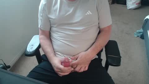 Snapshot of baddaddy77 chatting on April 8, 2026, 3:01 pm baddaddy77 online show from April 8, 2026, 3:01 pm