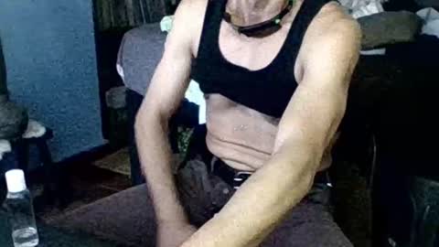 Mexican livin Off the Wall online show from October 9, 2025, 10:30 pm