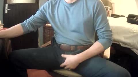 Mexican livin Off the Wall online show from December 17, 2025, 3:56 am