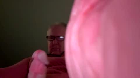 Snapshot of badhusbandbigcock chatting on January 15, 2026, 4:17 am badhusbandbigcock online show from January 15, 2026, 4:17 am