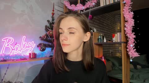 Molly  links in bio online show from December 28, 2024, 11:05 pm