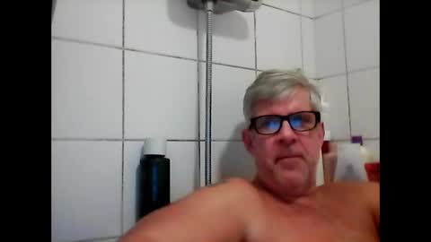 baggelina75 online show from December 3, 2024, 7:00 pm