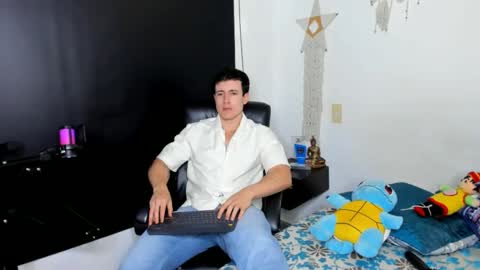 bain_aaron online show from April 19, 2026, 9:39 pm