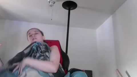 Snapshot of bambiboo8113 chatting on January 24, 2025, 8:54 pm bambiboo8113 online show from January 24, 2025, 8:54 pm