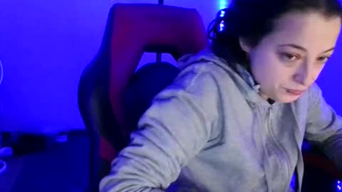 Snapshot of bambiboo8113 chatting on February 3, 2025, 4:57 am bambiboo8113 online show from February 3, 2025, 4:57 am