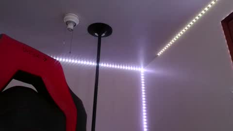 Snapshot of bambiboo8113 chatting on February 10, 2025, 7:47 am bambiboo8113 online show from February 10, 2025, 7:47 am