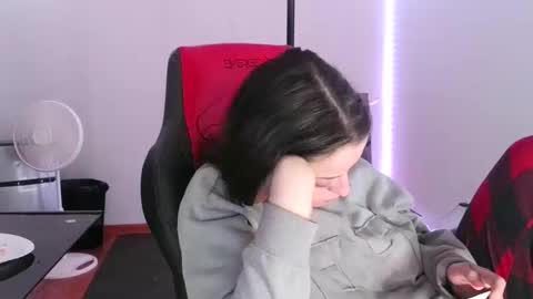 Snapshot of bambiboo8113 chatting on February 20, 2025, 11:43 pm bambiboo8113 online show from February 20, 2025, 11:43 pm