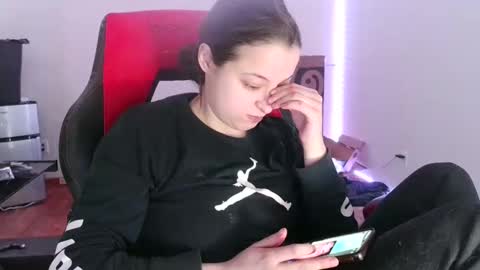 Snapshot of bambiboo8113 chatting on March 10, 2025, 6:12 pm bambiboo8113 online show from March 10, 2025, 6:12 pm