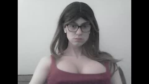 Bambi online show from October 7, 2025, 10:29 pm