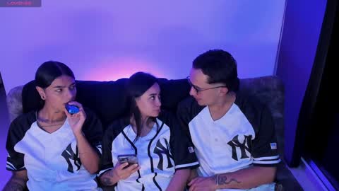 bambino_11 online show from January 27, 2025, 4:52 am