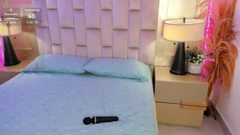 bamby_buu online show from March 19, 2026, 6:23 pm