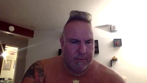 banana5289 online show from November 17, 2025, 8:03 pm