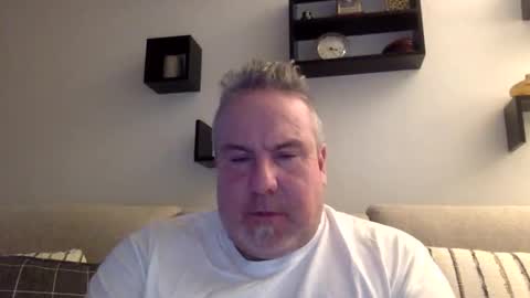 banana5289 online show from December 16, 2025, 8:25 pm