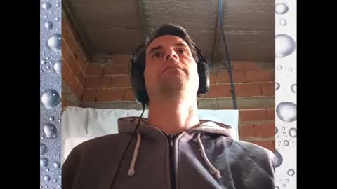 Ezequiel online show from December 1, 2024, 10:10 pm