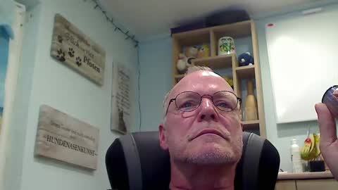 Bobby online show from April 21, 2026, 7:17 pm