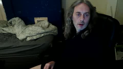 Snapshot of bangintoleather chatting on May 3, 2026, 2:17 am bangintoleather online show from May 3, 2026, 2:17 am