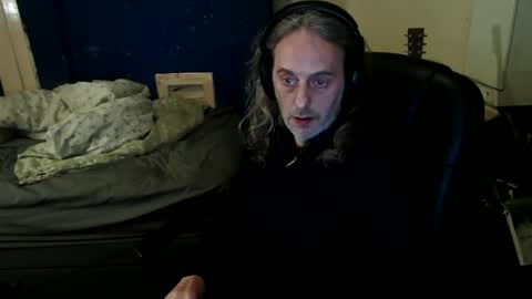 Snapshot of bangintoleather chatting on May 15, 2026, 2:51 am bangintoleather online show from May 15, 2026, 2:51 am