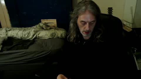 Snapshot of bangintoleather chatting on May 17, 2026, 2:31 am bangintoleather online show from May 17, 2026, 2:31 am