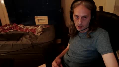 Snapshot of bangintoleather chatting on May 30, 2026, 2:41 am bangintoleather online show from May 30, 2026, 2:41 am