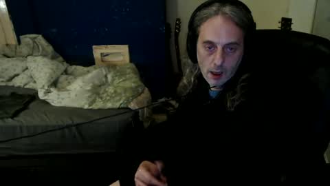 Snapshot of bangintoleather chatting on June 14, 2026, 2:20 am bangintoleather online show from June 14, 2026, 2:20 am