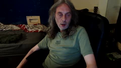 Snapshot of bangintoleather chatting on July 13, 2026, 2:14 am bangintoleather online show from July 13, 2026, 2:14 am