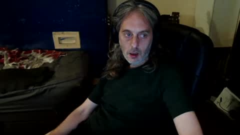 Snapshot of bangintoleather chatting on July 18, 2026, 2:49 am bangintoleather online show from July 18, 2026, 2:49 am