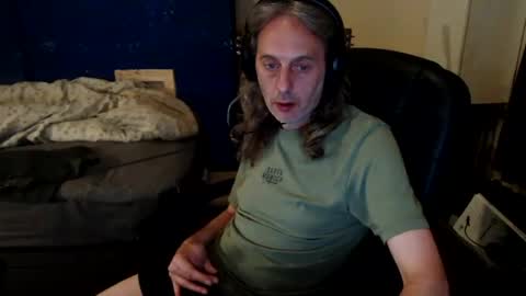 Snapshot of bangintoleather chatting on July 23, 2026, 1:58 am bangintoleather online show from July 23, 2026, 1:58 am