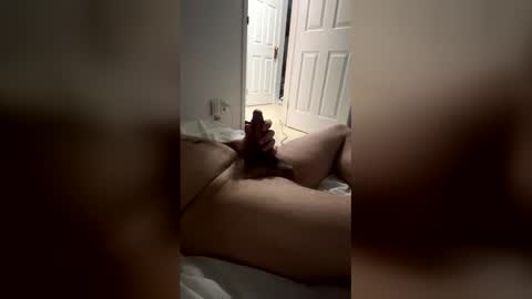 Snapshot of banirtrisco chatting on February 7, 2026, 12:20 pm banirtrisco online show from February 7, 2026, 12:20 pm