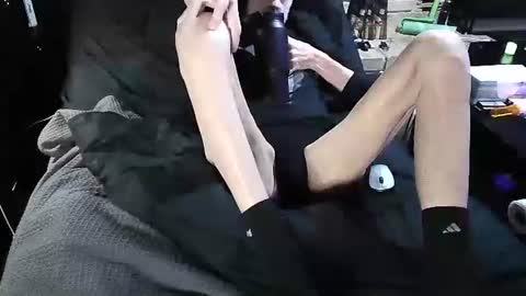 BANJOEY online show from February 11, 2026, 5:01 am