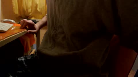 Snapshot of banschie chatting on February 26, 2025, 11:15 pm online show from February 26, 2025, 11:15 pm