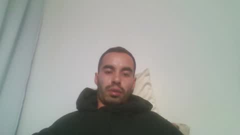 Snapshot of bape42 chatting on December 19, 2025, 10:06 pm Bape online show from December 19, 2025, 10:06 pm