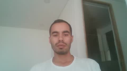 Snapshot of bape42 chatting on April 8, 2026, 7:47 pm Bape online show from April 8, 2026, 7:47 pm