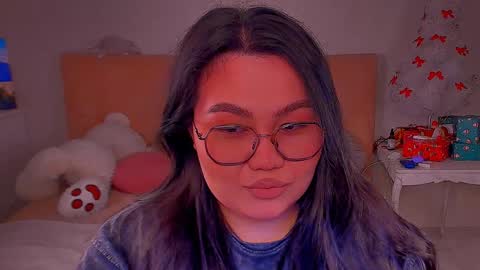 Barbie Kim online show from February 1, 2025, 4:44 pm