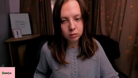 Snapshot of barbara_meow_ chatting on December 3, 2024, 1:43 pm Barbara online show from December 3, 2024, 1:43 pm