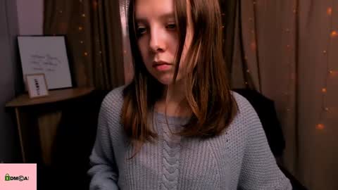 Snapshot of barbara_meow_ chatting on December 3, 2024, 5:01 pm Barbara online show from December 3, 2024, 5:01 pm